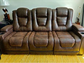 Power Reclining Sofa with Drop-Down Console