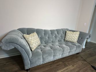 Custom Thomasville Tufted Large Sofa - 84”w