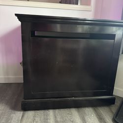 Medium-Large dog crate 