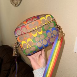 coach pride body cross purse 