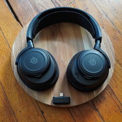 Steelseries Arctis Nova 7 PS5 PS4 PC compatible 