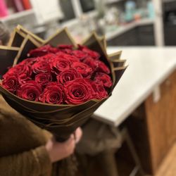 Valentines Gifts Flowers, Flower boxes. 