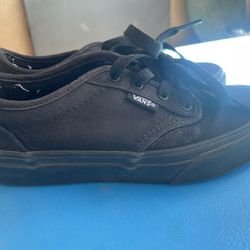 Boys Vans Size 2 Only Worn 2 Times 