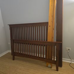 Free queen size bed and mattress