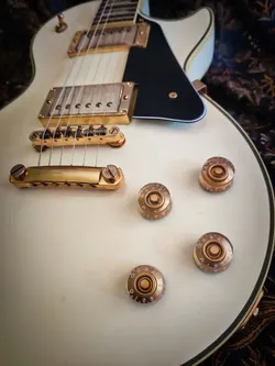 Epiphone Les Paul Custom Alpine White – Fresh Setup – Plays Great