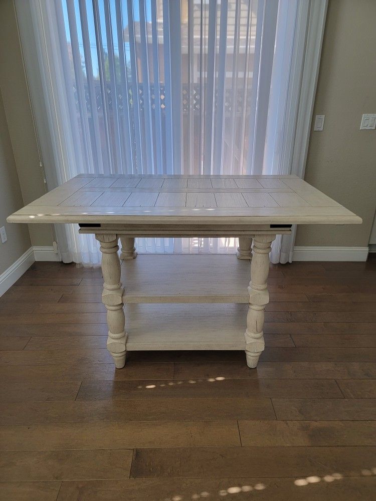 Rustic Dining Table w/ Removable Leaf & 4 Bar Stools β Great Condition!