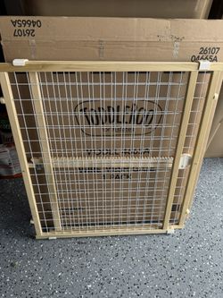 Toddleroo by North States- Quick Fit Extra Wide Wire Mesh Wooden Baby Gate: Pressure Mounted for Doorways-Adjustable 29.5"-50" Wide-31" Tall