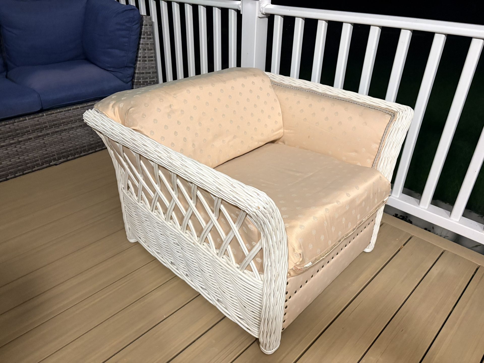 Heavy wicker rattan chair