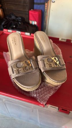 Coach women’s shoes size 6