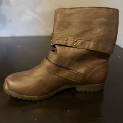 Brown Boots Size 9