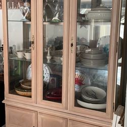 China Cabinet With Glass Doors And Under Storage