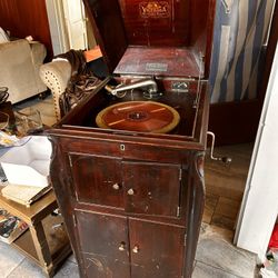 Antique 1910s Victrola VV-XI Record Player – Fully Manual, Collectible, Vintage Cabinet