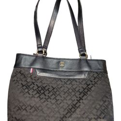Tommy Hilfiger Bags Nwt Tommy Hilfiger Black Tote Purse


 Thumbnail