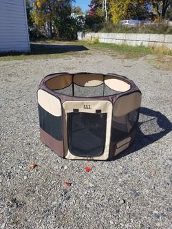Dog play pen