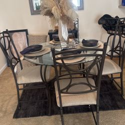 Dining Room Table With 4 Chairs 