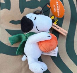 Starbucks x Peanuts Snoopy Plush Keychain