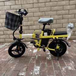 Folding electric bicycle