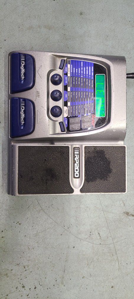 Digitech Rp-200 Multi-effects Guitar Pedal. Good condition