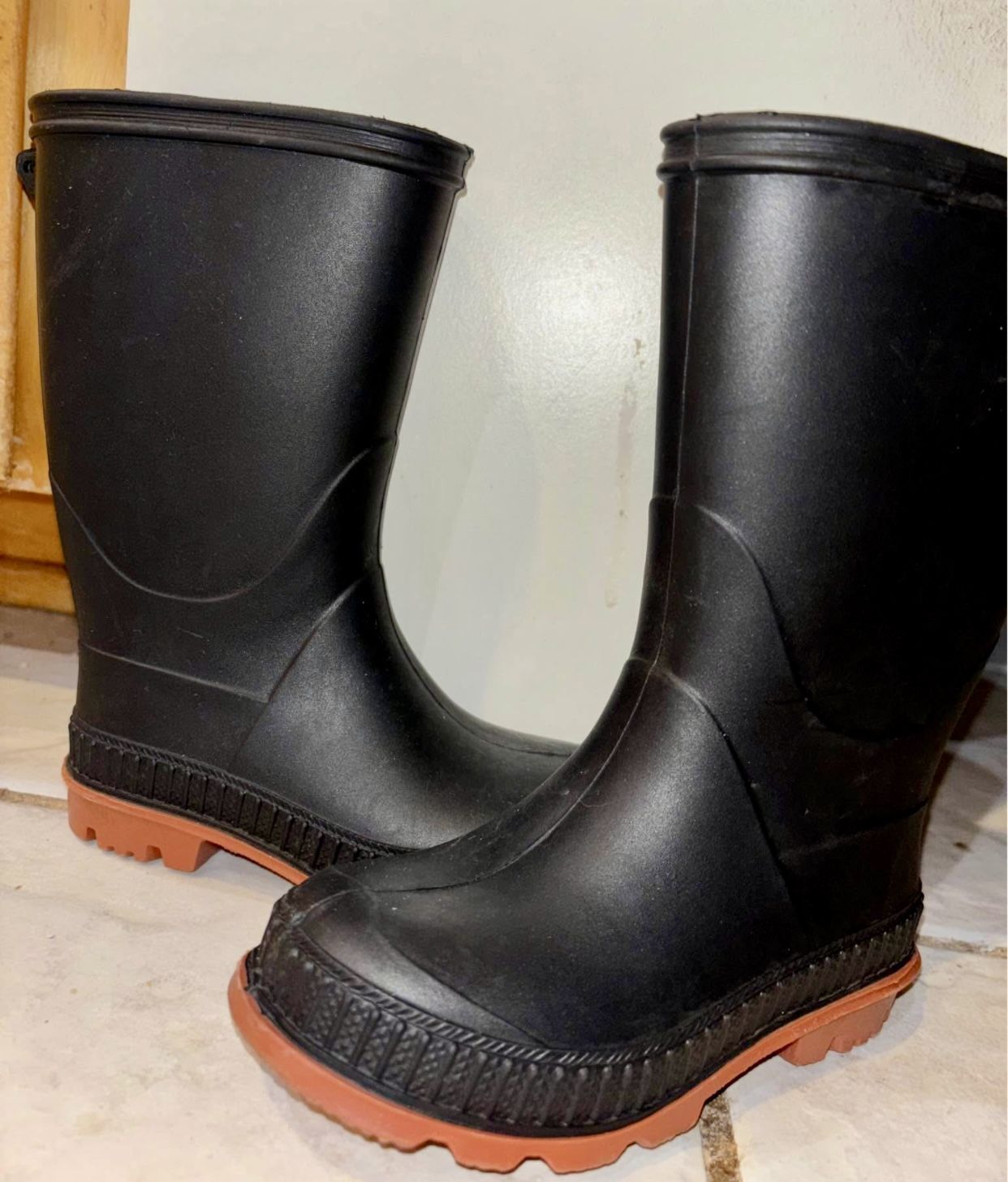 Toddler Rubber Rain Or Mud Boots, Child Size 7-8, Like New, Well Made