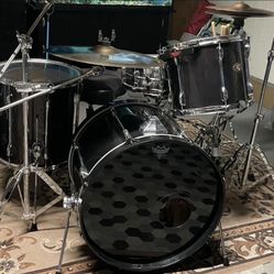 Tama Rockstar Drum set. (read Description Below)