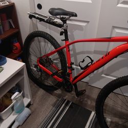 2017 Rockhopper Specialized Mountain Bike