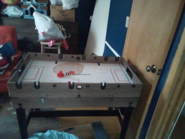 3 N 1 Pool Table, Hockey, And Soccer Game 