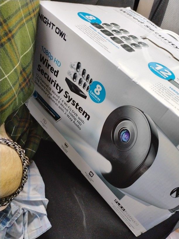 BRAND NEW NIGHT OWL 8 CAMERA HOME SECURITY SYSTEM