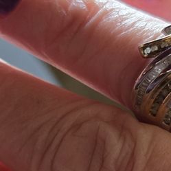 Beautiful Sterling Silver Diamond Ring Size 7
