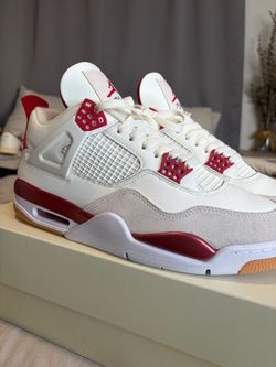 Jordan 4 SB varsity Red