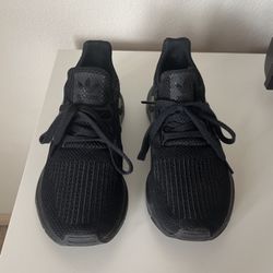 Adidas- Black Sneakers Size 5.5 Women’s 