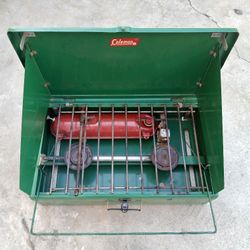 COLEMAN CAMPING STOVE 
