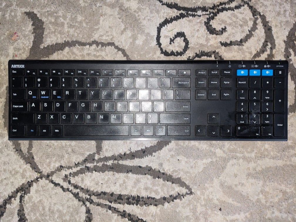 Bluetooth Keyboard And Wired Keyboard And Mouse