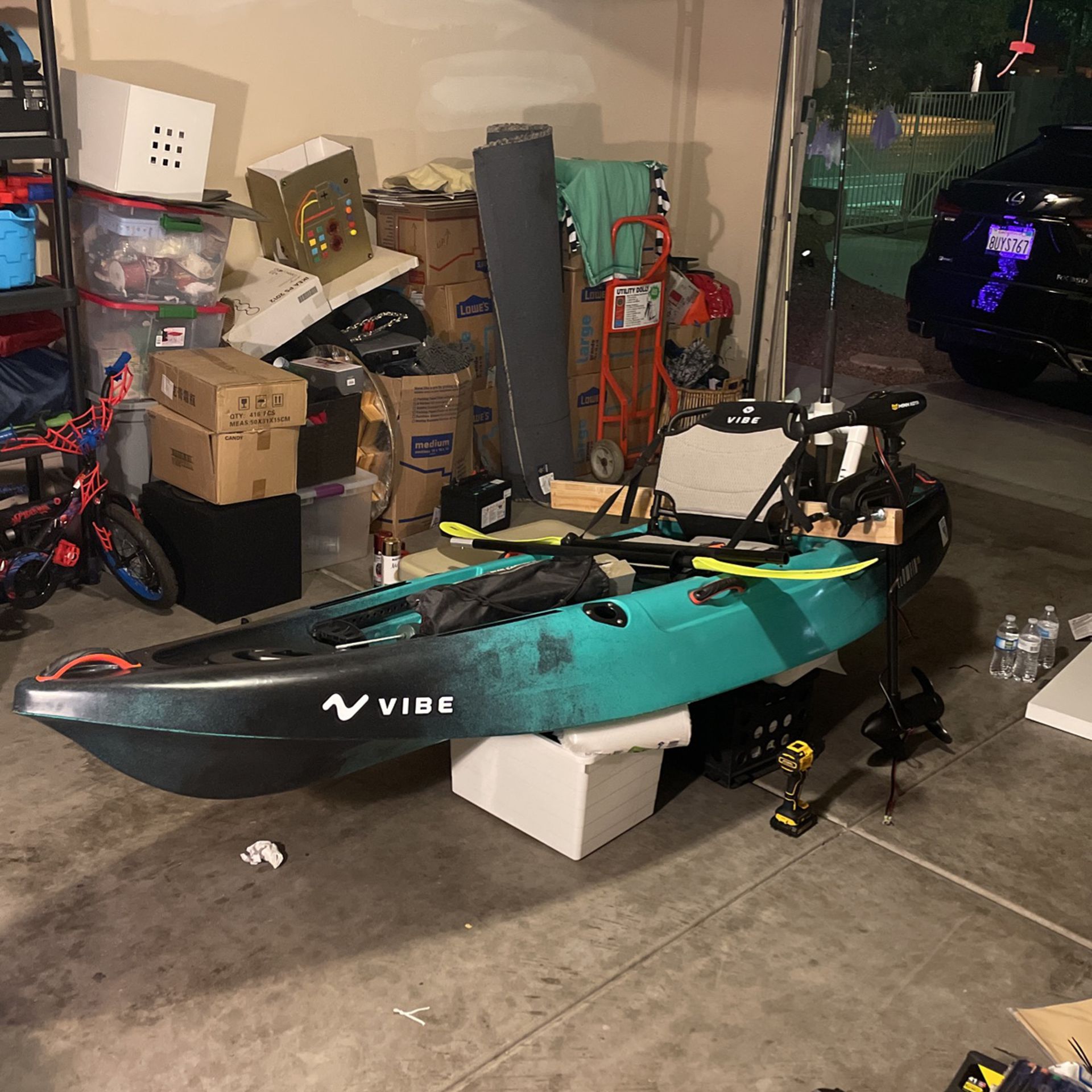 New Vibe Fishing Kayak With Motor Fully Loaded.