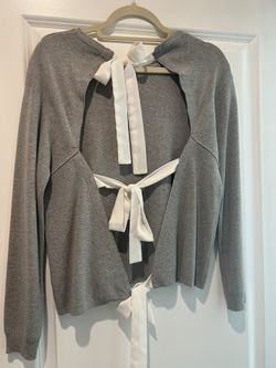 Open Back Bow Tie Sweater 
