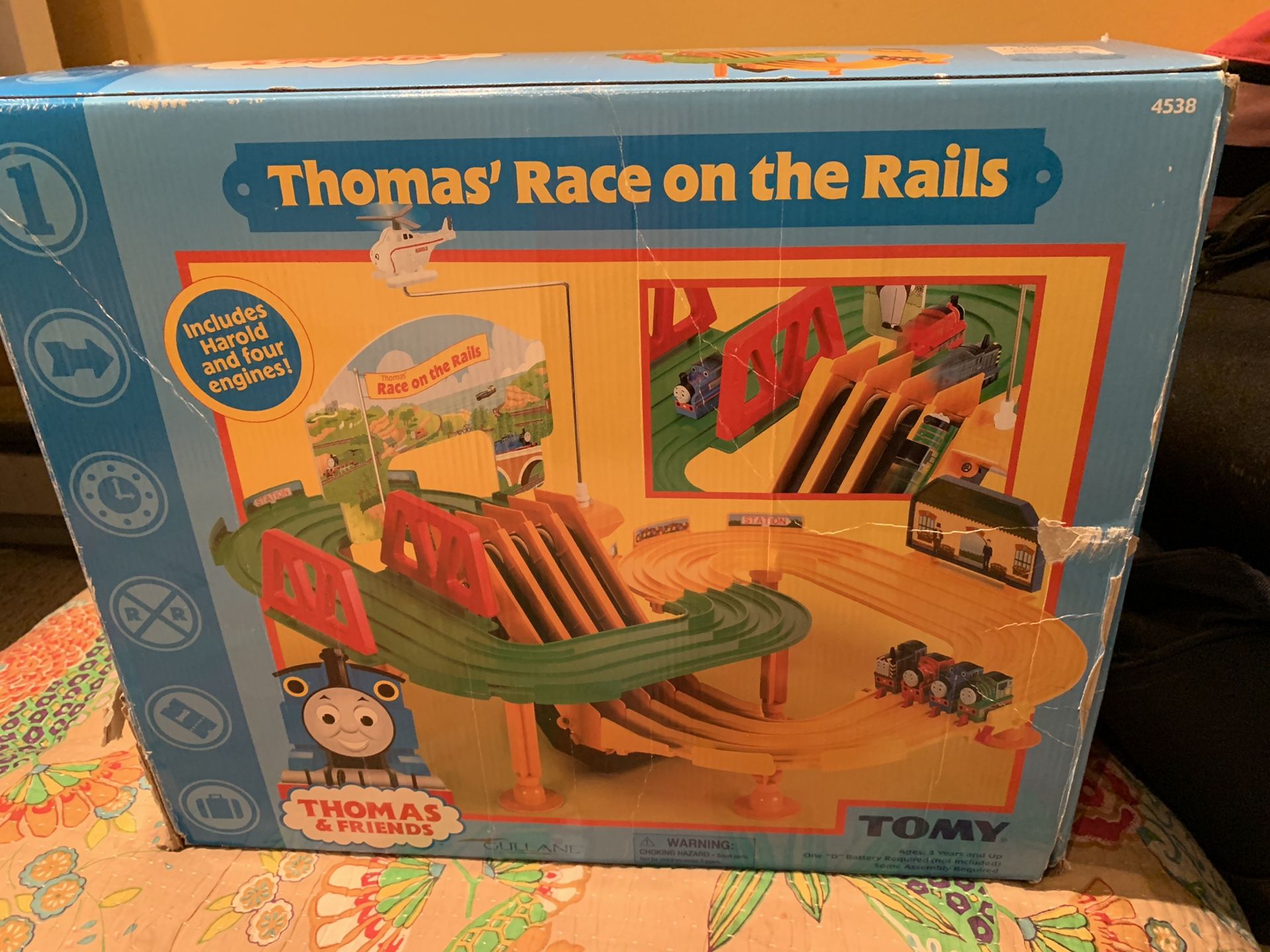 Thomas Train Race on the Rails by TOMY