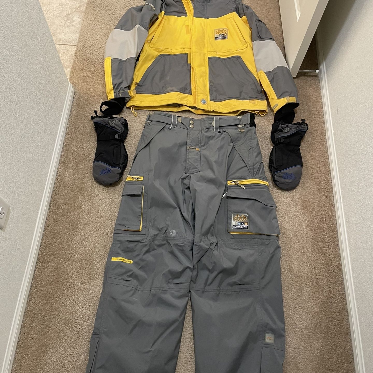 Dub Brand Weathergear Mens Large Yellow Grey Snowboarding Jacket Pants Mittens. Zipper on jacket slightly worn out. Small hole on right knee of for Sale in Camarillo CA OfferUp