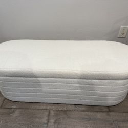	Matt Upholstered 45.5" Teddy Fabric Fluffy Faux Fur Flip Top Storage Bench 