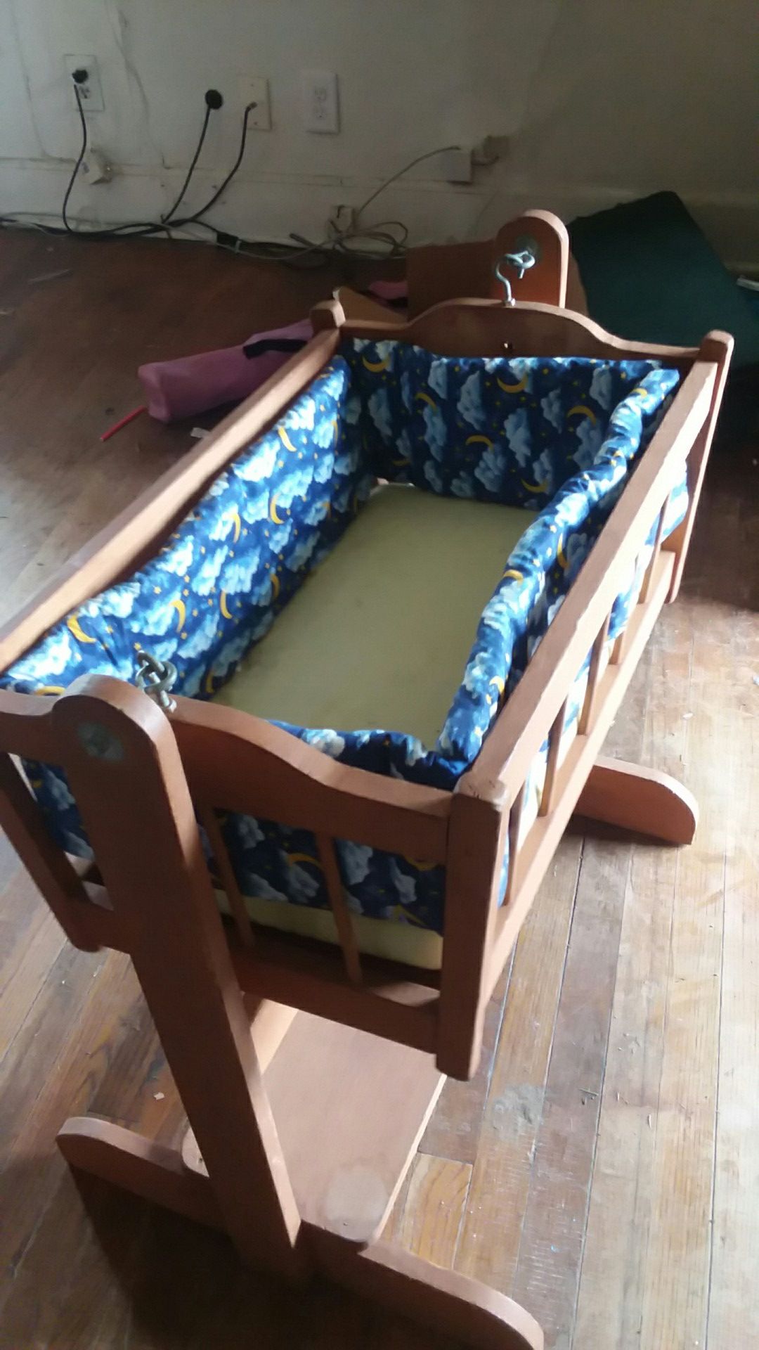 Bassinet toy