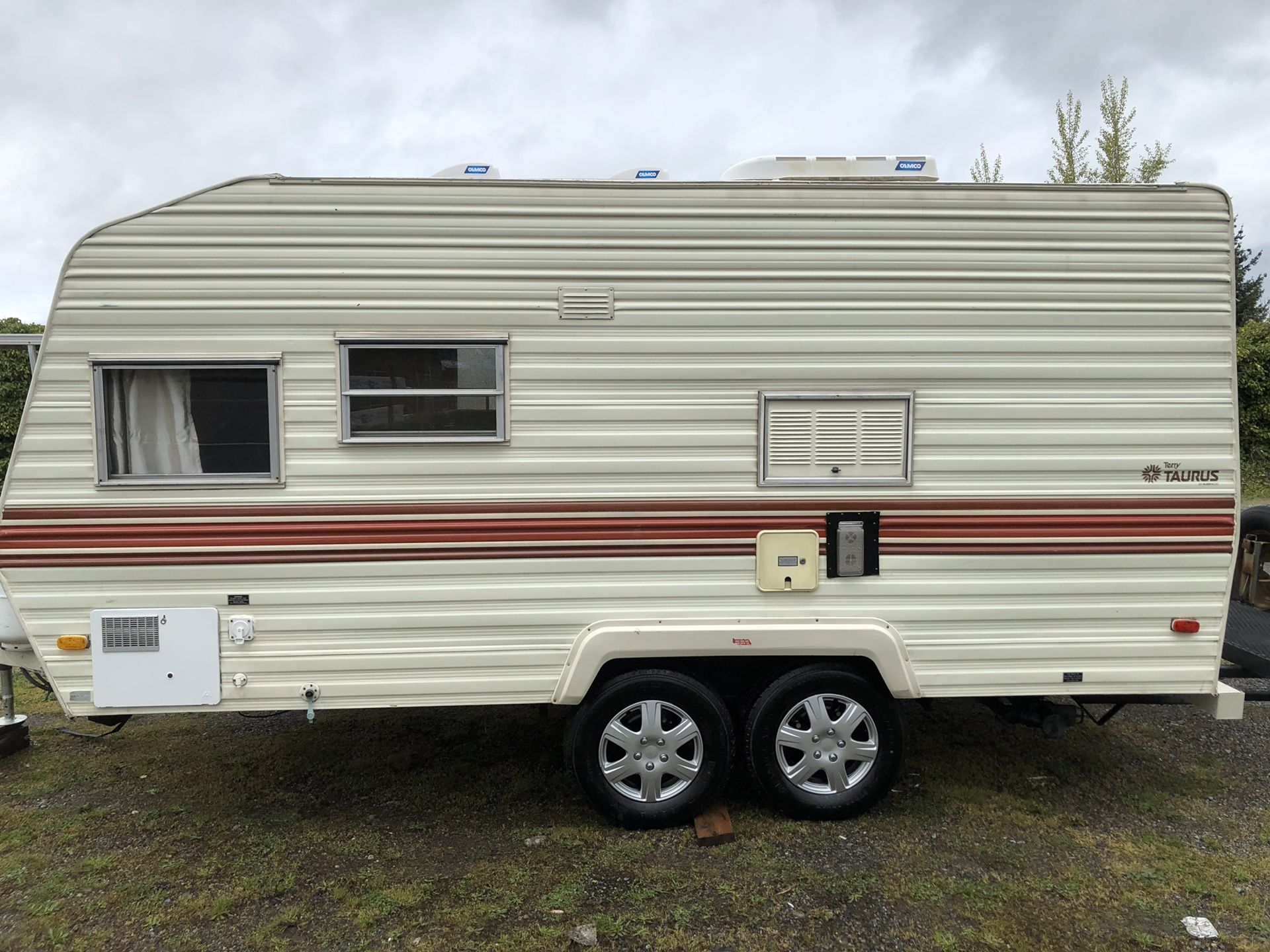 18 ft terry Taurus travel trailer very clean in great shape