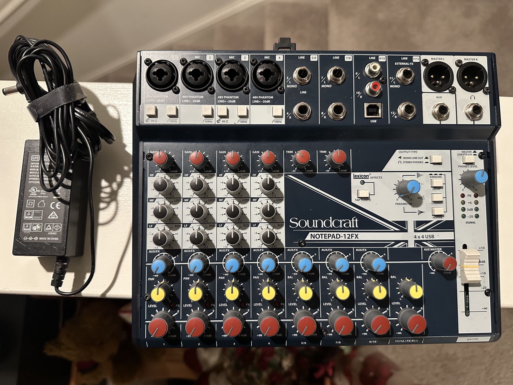 Soundcraft Notepad 12FX