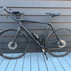 Cannondale Synapse Carbon matte black bicycle - 56cm