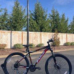 Fuji Nevada Comp 1.7 Mountain Bike Small / Medium Frame Bicycle