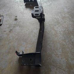 2022-2025 Rivian R1S Tow Towing Trailer Hitch Bar