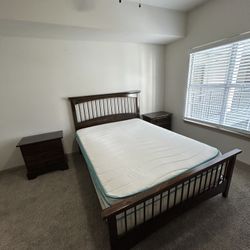 Queen Bedroom Set With Dresser And Mirror 