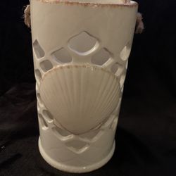 Seashell candle holder￼