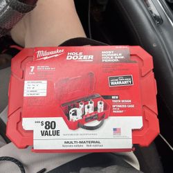 Milwaukee 7 PCs Hole Dozer Saw Kit