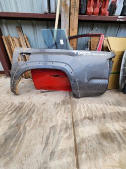 OEM Toyota Tacoma Passenger Bedside Panel - TRD Sport (2016-2023)