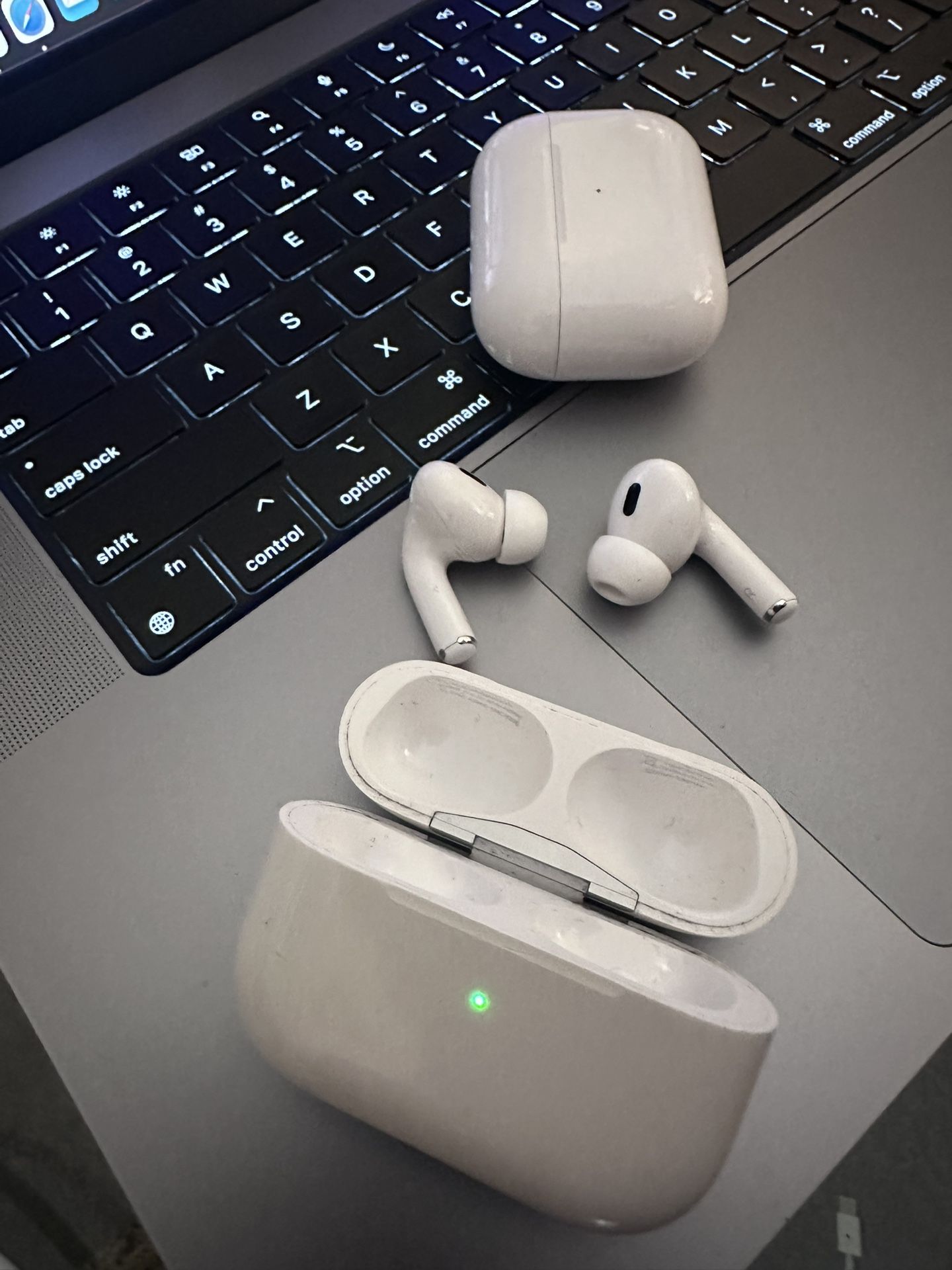 AirPods Pro 2nd Gen (USB-C charging Case) 