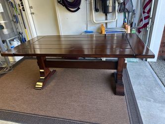 Pottery Barn Pedestal Dining Room Table