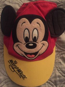 Disneyland Mickey Mouse hat